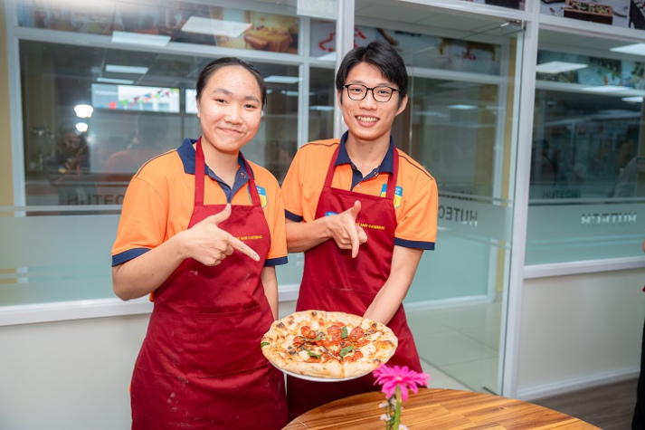 [Video] Top 4 Giải vô địch Pizza Thế giới 2025 hướng dẫn Tải app 13Win Quản trị nhà hàng làm pizza “chuẩn Ý” 48