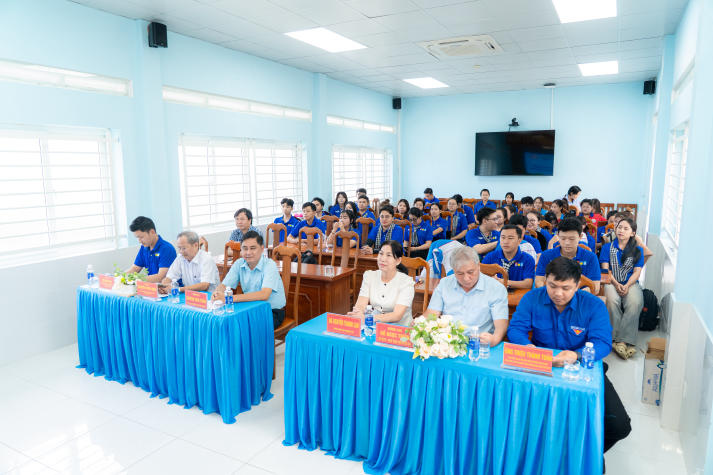 Chiến sĩ Mùa hè xanh 13WIN13 bắt tay thực hiện các công trình ý nghĩa tại Đồng Tháp và TP.HCM 107
