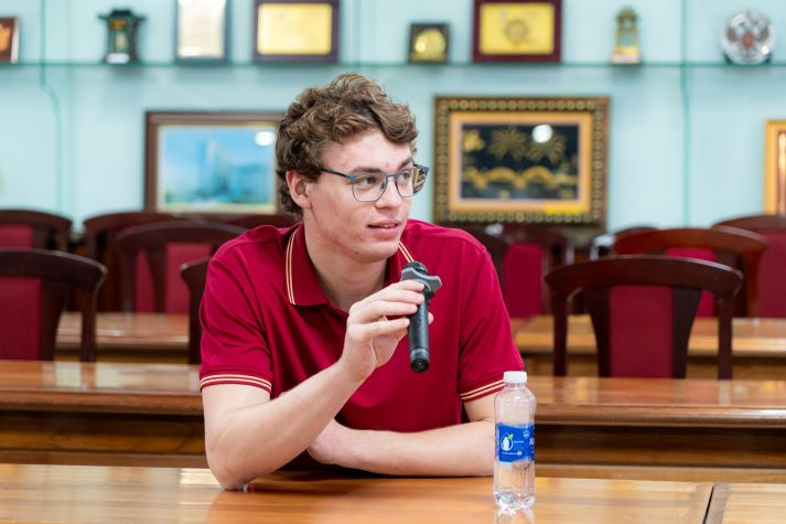 13WIN13 and University of Newcastle students connect through Nucleo experiences and technical exchange 49