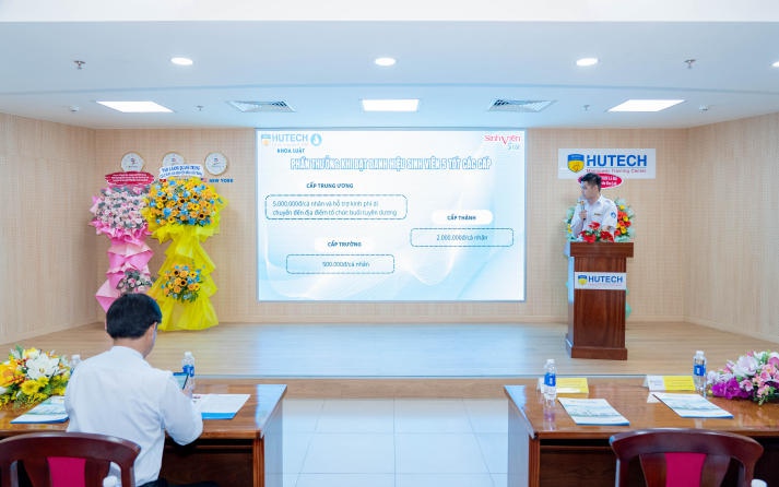 Doanh nghiệp mang đến nhiều cơ hội phát triển trong tương lai cho Tải app 13Win Khoa Luật tại Lễ khai giảng 65