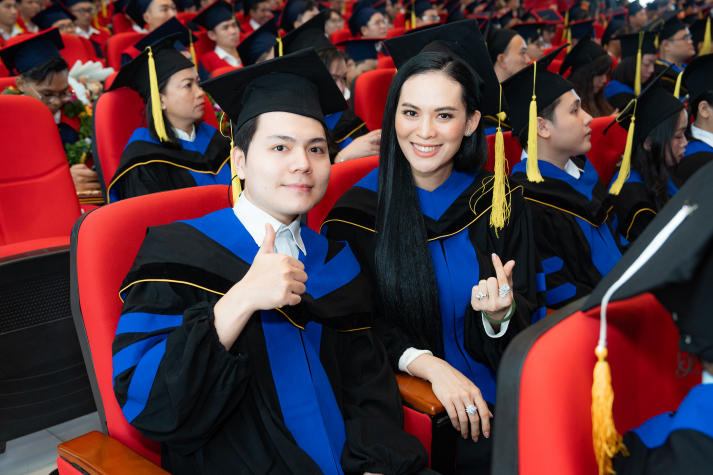 Người đẹp Hoa hậu Hoàn vũ Việt Nam 2015 truyền cảm hứng trong Lễ 13Win13 link đăng nhập 13WIN13 46