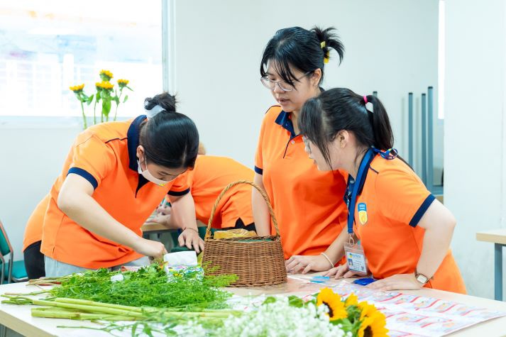 [Ảnh] 13Win 21 link không chặn 13 Win16 nhà cái World Cup 2026 trao gửi yêu thương đến với những "người lái đò" 39
