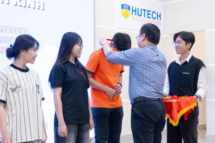 Gala “Xuân sắc màu” và Lễ bế mạc Hội thao Tải app 13Win 2024: rộn ràng mừng xuân, tôn vinh tài năng 13 Win16 nhà cái World Cup 2026 251