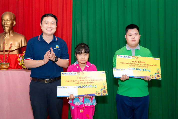 “Trao yêu thương - Nhận nụ cười”: Tuổi trẻ 13WIN13 rộn ràng mang Tết Thiếu nhi về Khu phố Đông An (Bình Dương) 12