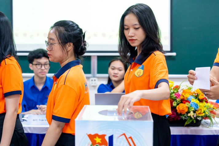 Đại hội Đại biểu Đoàn TNCS Hồ Chí Minh Khoa Tiếng Anh Khóa IV, tự hào tiếp nối, phát triển vươn cao 75