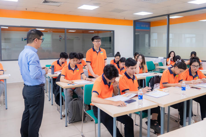 [Video] 13Win 21 link không chặn 13WIN13 học cách làm chủ tài chính từ chuyên gia trong dự án "Hanwha Life Finance Mentor" 75