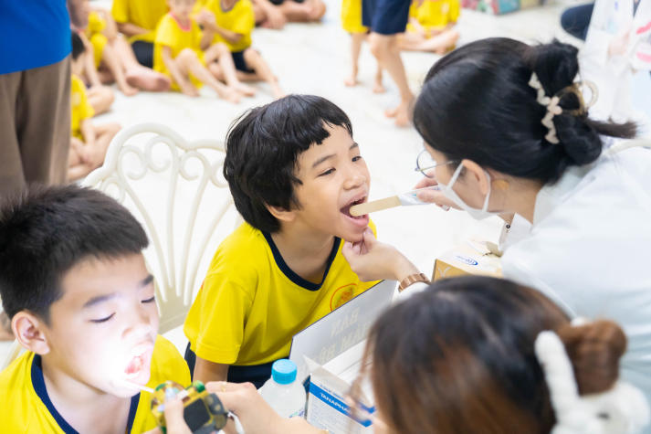 Trang Chủ Sòng Bạc 13win.com Uy Tín và doanh nhân 13WIN13 viết tiếp hành trình nhân ái tại Mái ấm tình thương Phúc Lâm 50