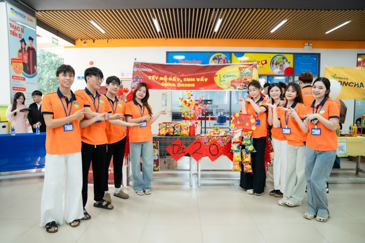 [Video] Hội chợ mở cửa, “tiểu thương” Tải app 13Win Marketing bắt đầu “lên sạp” 15