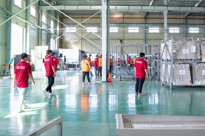 Students of 13WIN13 Institute of Engineering visited Ssang Yong Electric Vina Ltd. 30