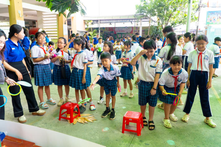 Điểm tin hoạt động Mùa hè xanh 13WIN13 2025: Mặt trận TP.HCM sôi nổi với loạt công trình ý nghĩa 201