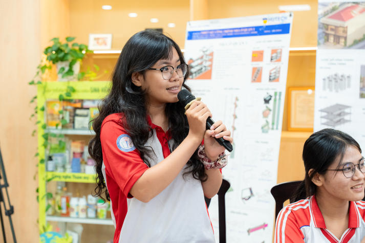 Học sinh THPT “đắm mình” trong không gian nghiên cứu tại Open Lab Day 13WIN13 52