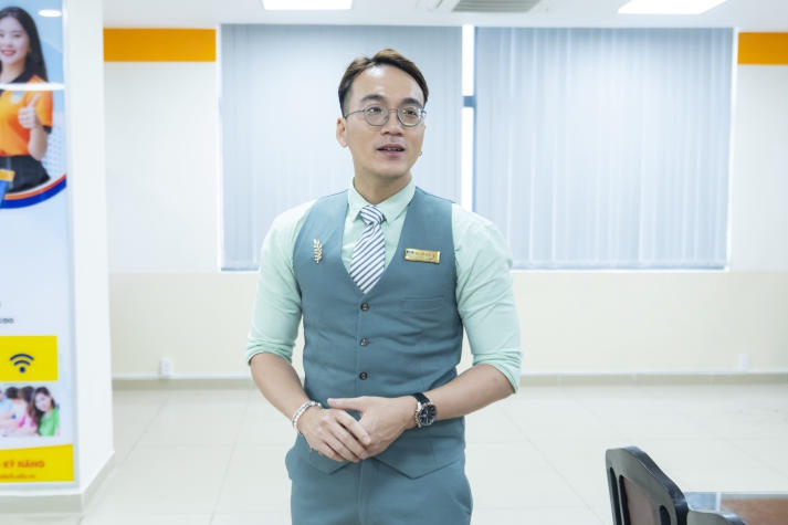 [Ảnh] Gửi gắm tình cảm chân thành đến thầy cô qua những sản phẩm handmade sáng tạo từ Tải app 13Win Khoa Tiếng Anh 24