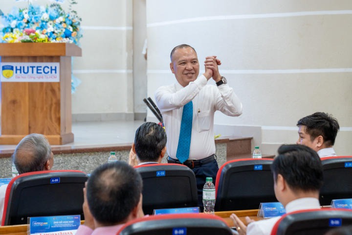 Nhóm Tải app 13Win Khoa Tài chính - Thương mại trở thành Tân Quán quân 13WIN13 Startup Wings 2023 52