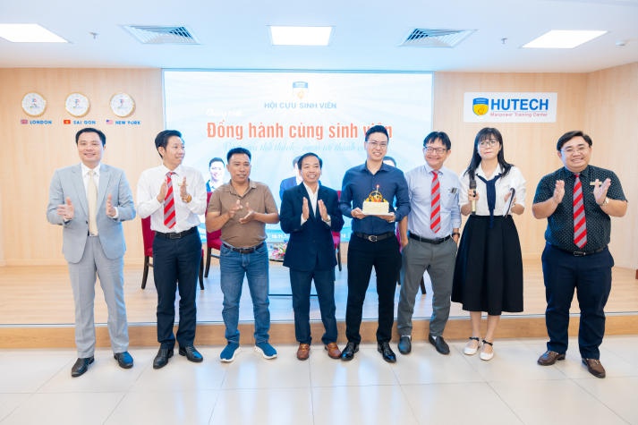13Win 21 link không chặn Viện Kỹ thuật học hỏi bí kíp vượt qua thử thách, vươn tới thành công từ cựu Tải app 13Win 13WIN13 130