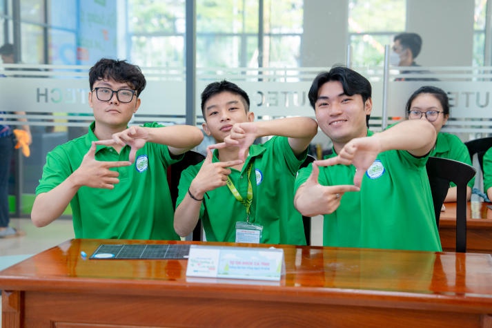 Sôi nổi Bán kết 13Wing Slot game, Bắn cá, Đá gà, Live Casino, Xổ số “Môi trường và con người” lần XIII do Viện Khoa học Ứng dụng 13WIN13 tổ chức 48