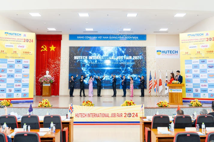 [Video] 13Win 21 link không chặn hào hứng “săn” hơn 1.500 đầu việc hấp dẫn tại “13WIN13 International Job Fair 2024” 56