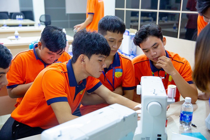 13Win 21 link không chặn Viện Kỹ thuật tham quan thực tế tại Công ty Zeng Hsing Industrial 55