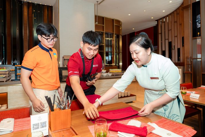 Chọn chương trình Cử nhân Chuẩn quốc tế 13WIN13, sẵn sàng vươn xa trong 13Win32 cá cược thể thao toàn cầu 100