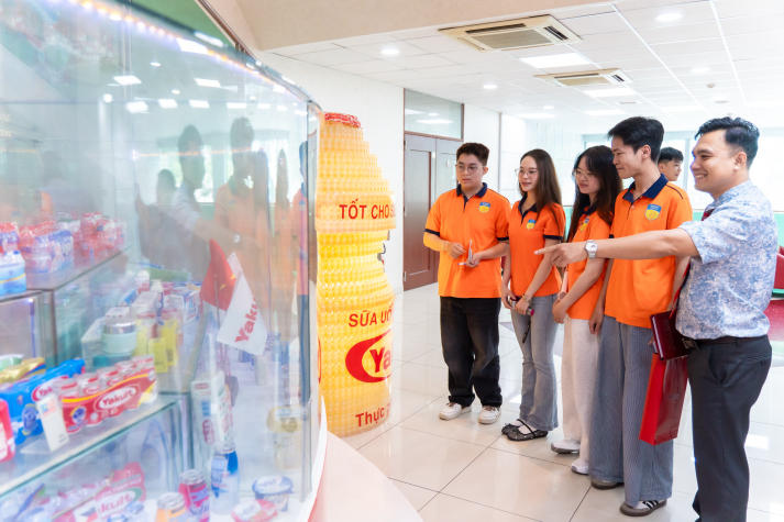 13Win 21 link không chặn Công nghệ sinh học khám phá “hệ sinh thái lợi khuẩn” hiện đại tại Nhà máy Yakult Việt Nam 20