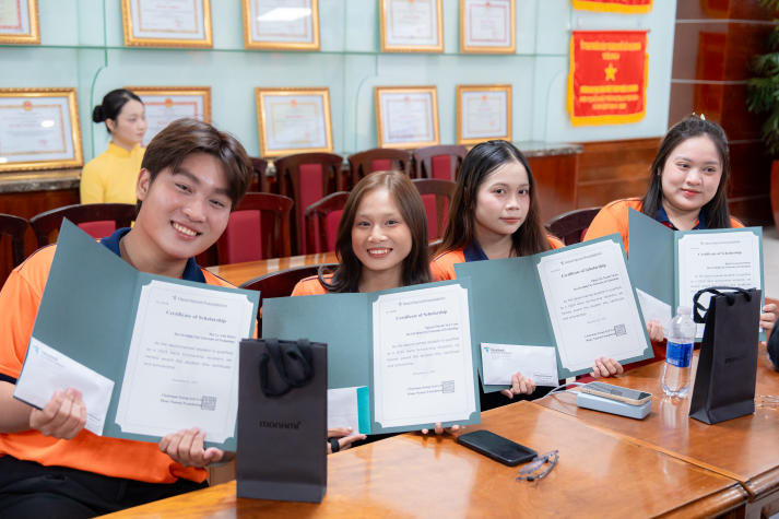 13WIN13 tiếp nhận Www 13Win one nổ hũ Quỹ Hana Nanum: Đồng hành cùng Tải app 13Win vượt khó, vươn tới hội nhập quốc tế 30