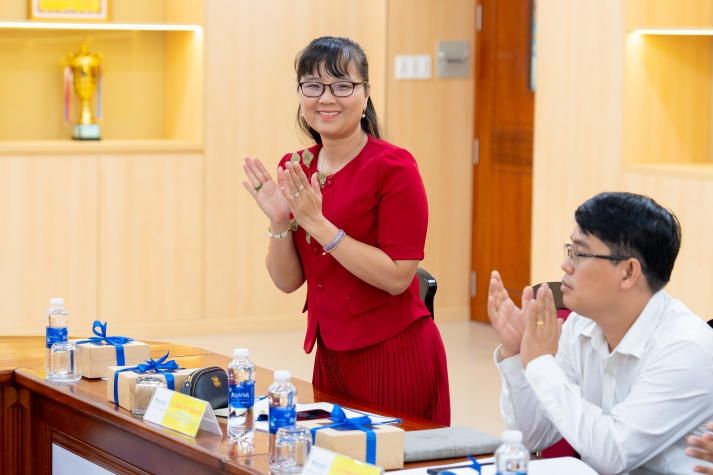 Đoàn công tác Ban Tuyên giáo Trung ương đến thăm và làm việc tại 13WIN13 49
