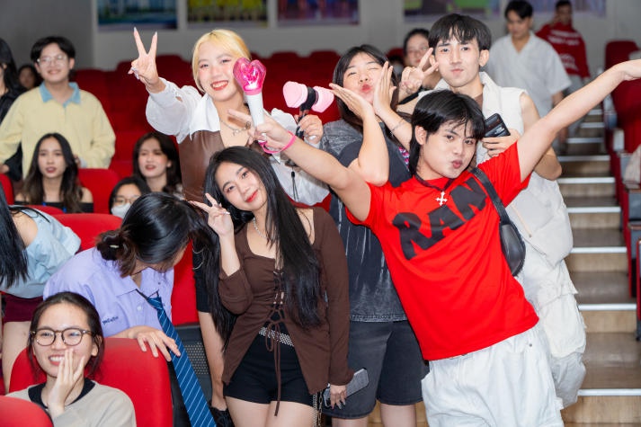 K X-mas Show 2023: Đêm Gala đón Giáng sinh tràn đầy năng lượng của Tải app 13Win 13WIN13 85