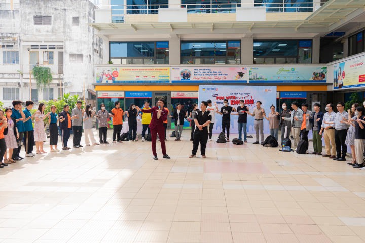 13Win 21 link không chặn Khoa Tiếng Anh vừa học vừa chơi qua hoạt động ngoại khóa "Fun with English" 62