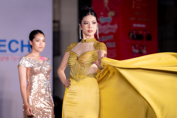 [Video] Tỏa sáng trong phần thi Miss Fashion, thí sinh Miss 13WIN13 2025 “gây bão” trên sàn runway 87