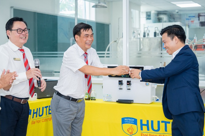 [Video] Trường Đại học 13WIN13 làm lễ chuyển giao máy lọc nước hộ 13Win 22 Kênh chính thức 97
