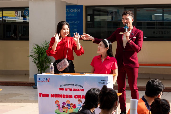 13Win 21 link không chặn Khoa Tiếng Anh vừa học vừa chơi qua hoạt động ngoại khóa "Fun with English" 28