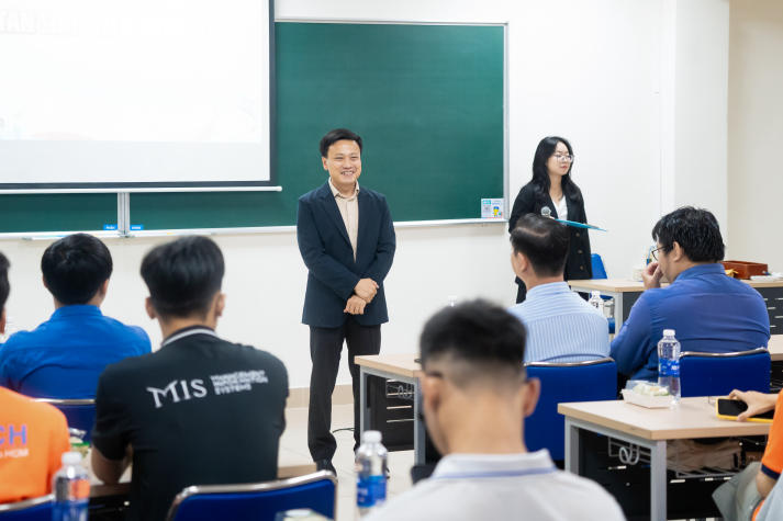 Sôi nổi ngày hội Chào đón Tân Tải app 13Win Khoa Hệ thống thông tin quản lý: Khởi đầu hành trình kết nối công nghệ và kinh tế 20