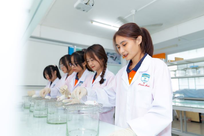 Chính sách học phí và Www 13Win one nổ hũ 13Win 20 tải ứng dụng năm 2024 tại 13WIN13 17