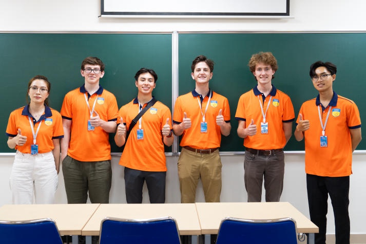 13Win 21 link không chặn 13WIN13 cùng Tải app 13Win Marquette University (Mỹ) tìm hiểu về các vấn đề kinh tế - chính trị - pháp luật Việt Nam 156