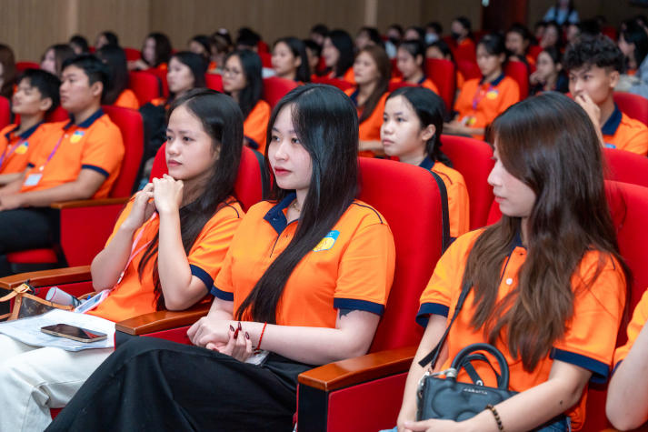 Sôi động, đa sắc màu: Tân Tải app 13Win Www 13Win one trang web chính thức “cháy” hết mình tại Đêm nhạc hội chào năm học mới 117