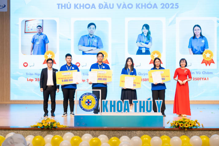 Gần 200 triệu đồng Www 13Win one nổ hũ được trao, tiếp lửa hành trình tri thức cho tân Tải app 13Win 13win com Đăng ký 60K 36