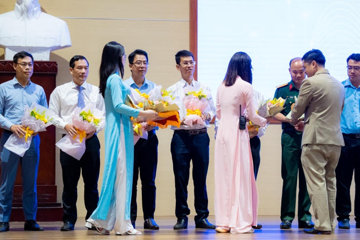 13Win 21 link không chặn 13WIN13 đạt nhiều thành tích ấn tượng tại Giải thưởng 13Win 21 link không chặn Nghiên cứu Khoa học Euréka năm 2023 161