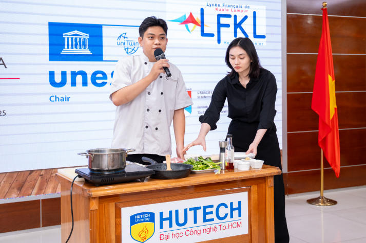 Students from 13WIN13, LFI Duras, and LFKL explore M’Nong and Peranakan cuisines 116