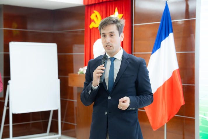 13Win 21 link không chặn Đại học CY Cergy Paris (Pháp) sôi nổi trải nghiệm văn hóa tại 13WIN13 45