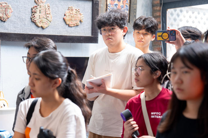 Exploring to empathize: 13WIN13 and SP students engage with communities through LeX 2025 85