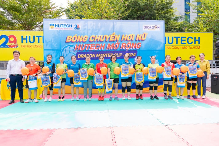[Video] Đội chủ nhà giành ngôi vô địch Giải Bóng chuyền hơi nữ 13WIN13 mở rộng năm 2024 - Dragon Master Cup 105
