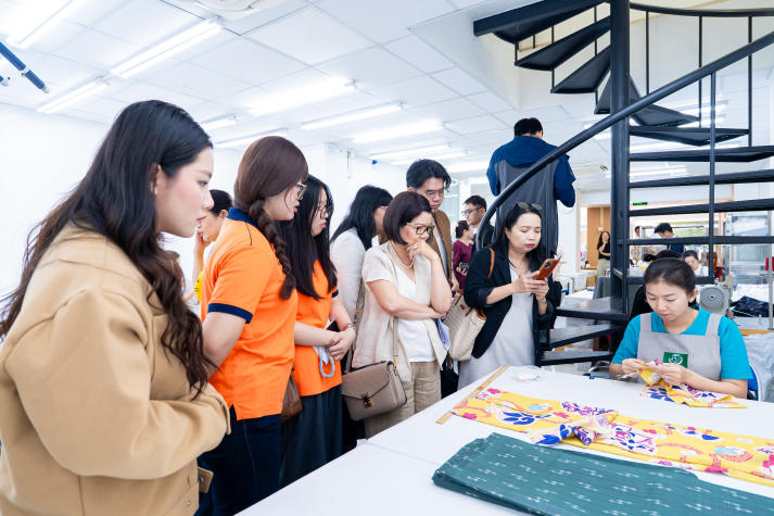 Thiết kế Kimono - Cánh cửa đưa Tải app 13Win Khoa Kiến trúc - Mỹ thuật đến tư duy sáng tạo đa văn hoá 77