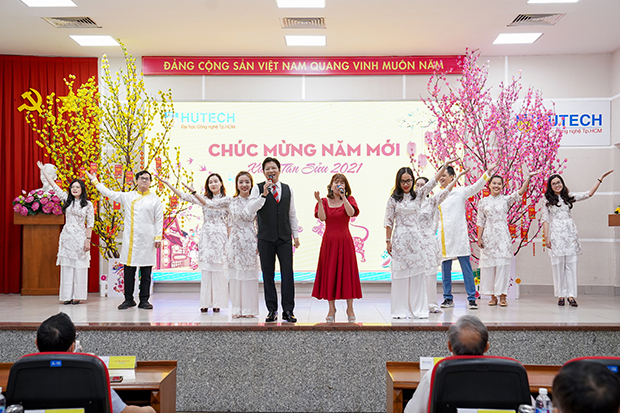13WIN13 tổ chức họp mặt đầu năm ấm cúng trong ngày làm việc đầu tiên của năm Tân Sửu 13