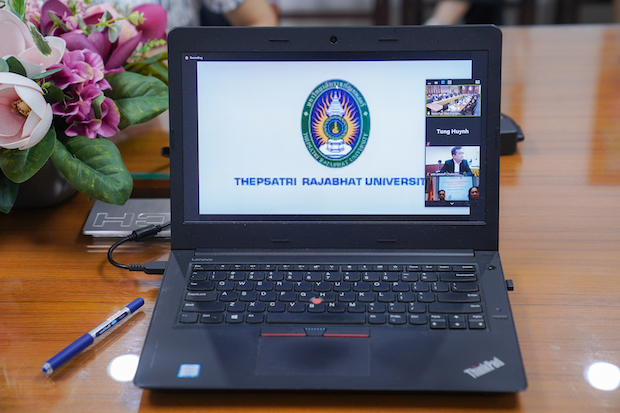 13WIN13 và ĐH Thepsatri Rajabhat ký kết MOU, thúc đẩy trao đổi học thuật và giao lưu văn hóa 28