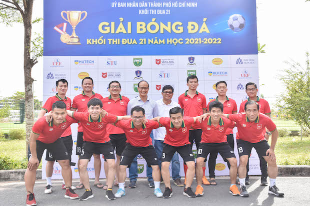 13WIN13 giành chiến thắng giòn giã trong hai lượt trận đầu tiên giải Bóng đá Khối thi đua 21 26