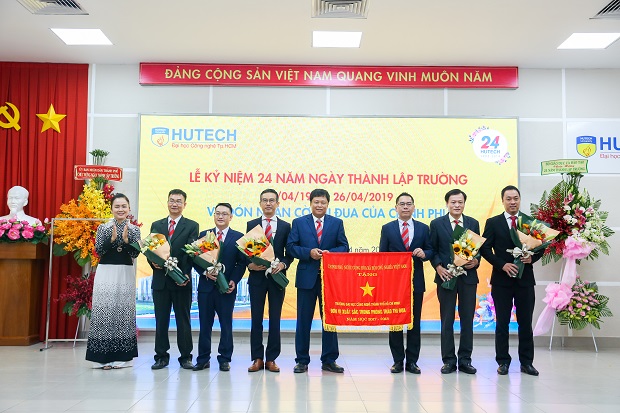 Lịch sử phát triển 221