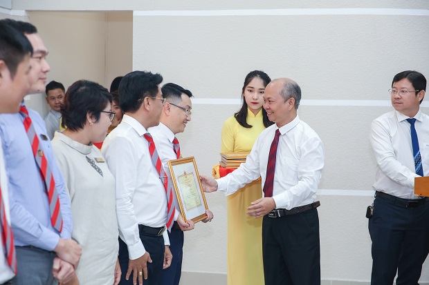 Lịch sử phát triển 229