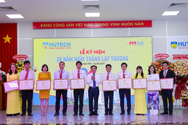 Lịch sử phát triển 328