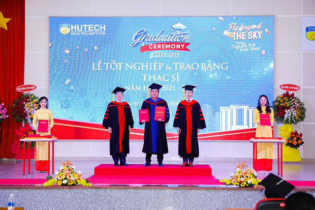 Các Tân 13Win 22 miễn phí mỗi ngày rộn ràng trong ngày Lễ Tốt nghiệp 77