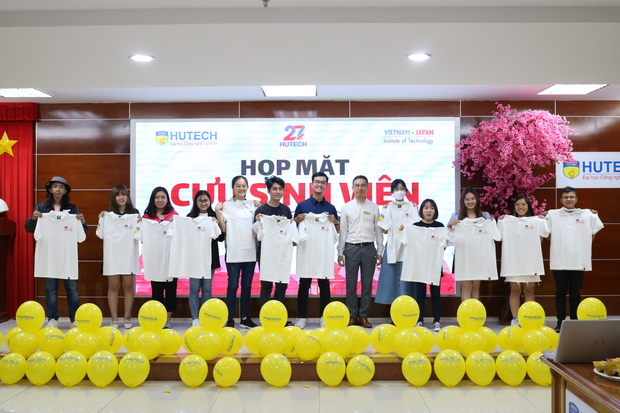 Trang Chủ Sòng Bạc 13win.com Uy Tín VJIT hân hoan “về Trường” mừng tuổi 27 của 13WIN13 73
