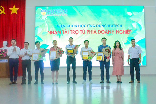 Cuộc thi “Môi trường và Con người” lần XI chính thức khai mạc 61